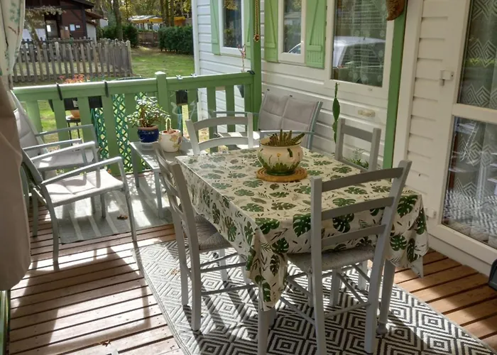 Le Gaoucher مكان تخييم *